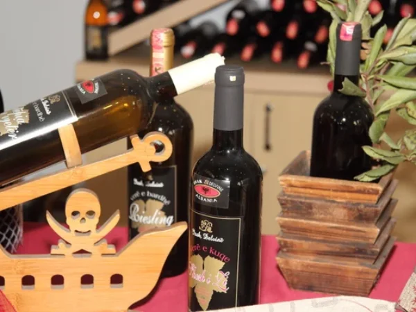 Wine-raki tasting & Sunset Lecursi Castel tour